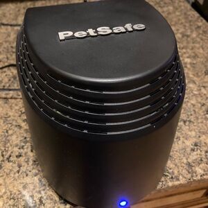 PetSafe Stay & Play Wireless Fence with collar